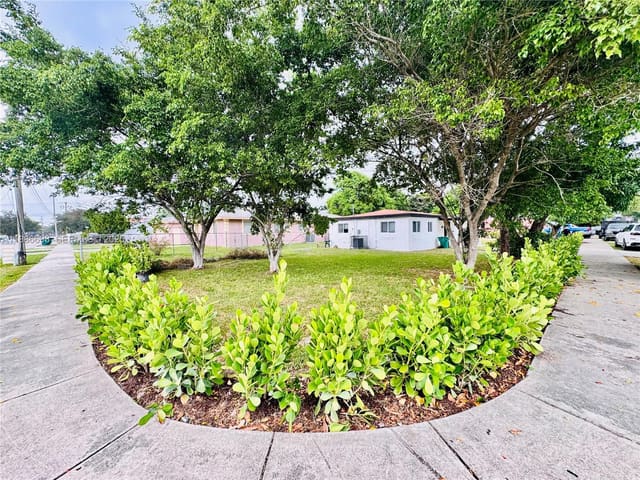 17331 SW 103rd Avenue, Miami, FL 33157