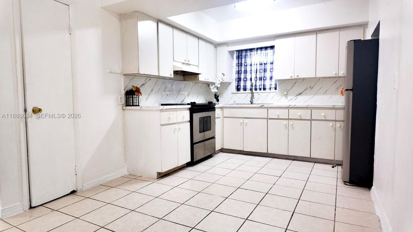 2367 NW 82nd Street, Miami, FL 33147 photo 5