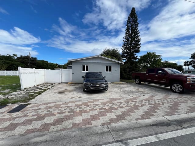 2209 NW 6th Street 1, sold in Washington Park, Fort Lauderdale, FL
