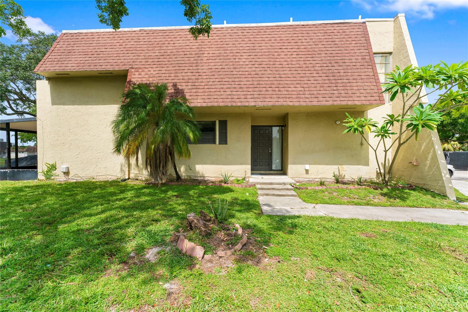 8925 Palm Tree Lane 8925, Hollywood, FL 33024