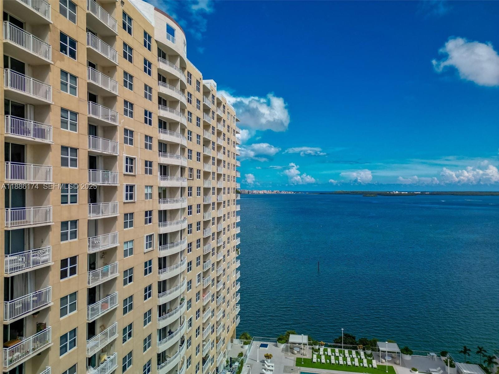 770 Claughton Island Drive 1706, Miami, FL 33131 photo 14