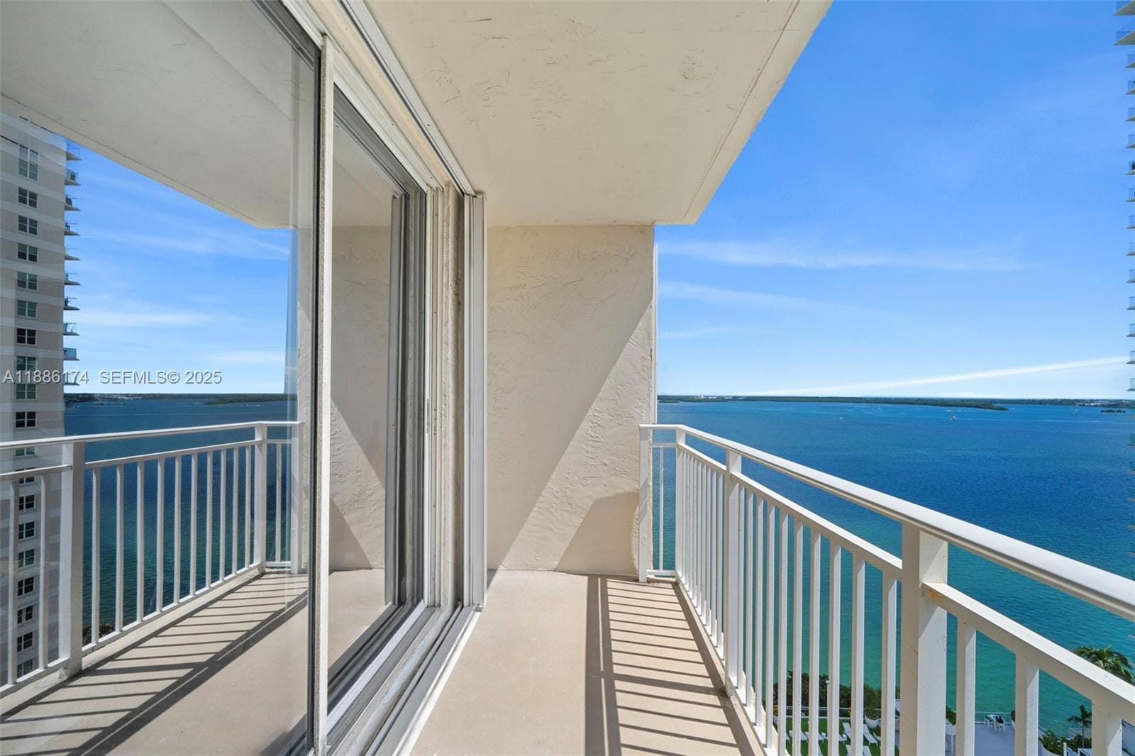 770 Claughton Island Drive 1706, Miami, FL 33131 photo 10