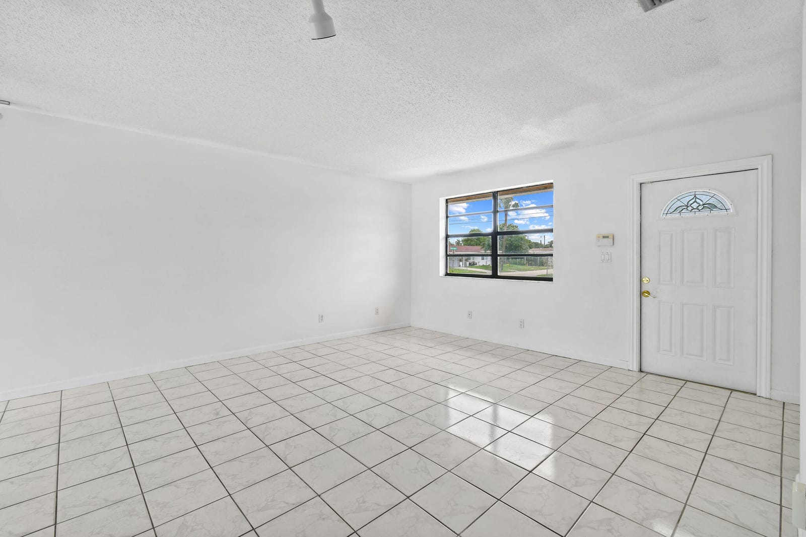 2634 Summit Boulevard, West Palm Beach, FL 33406 photo 14