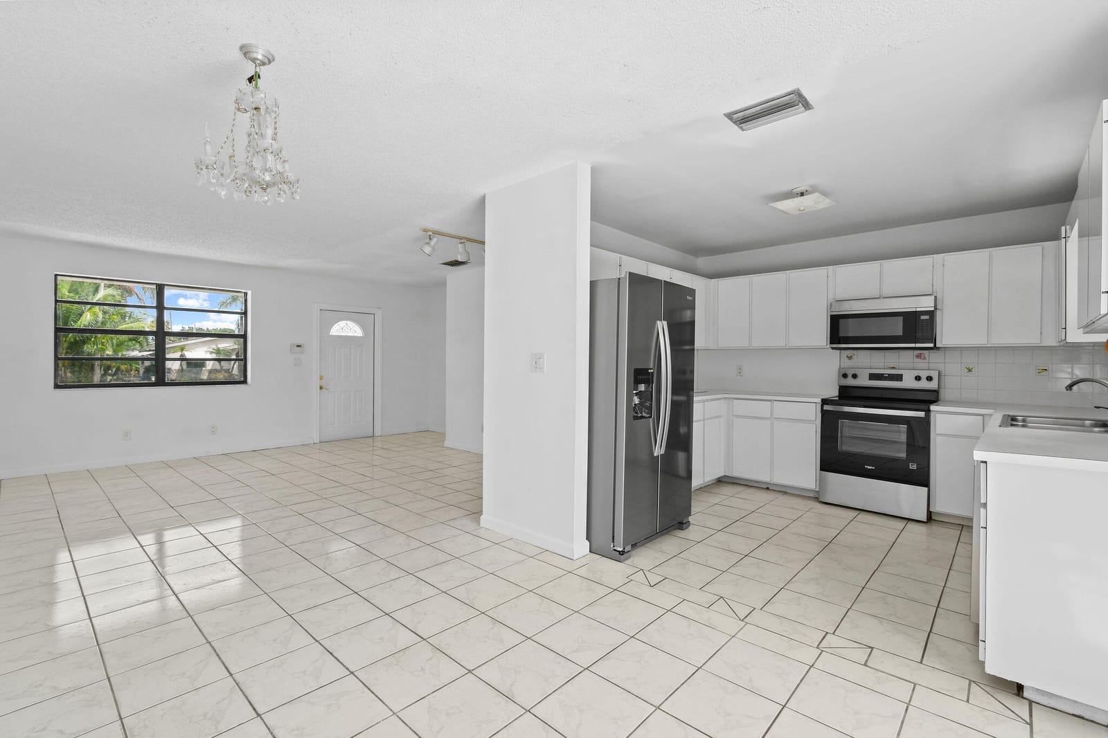 2634 Summit Boulevard, West Palm Beach, FL 33406 photo 17