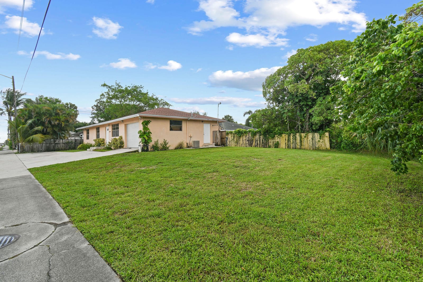 2634 Summit Boulevard — photo 8