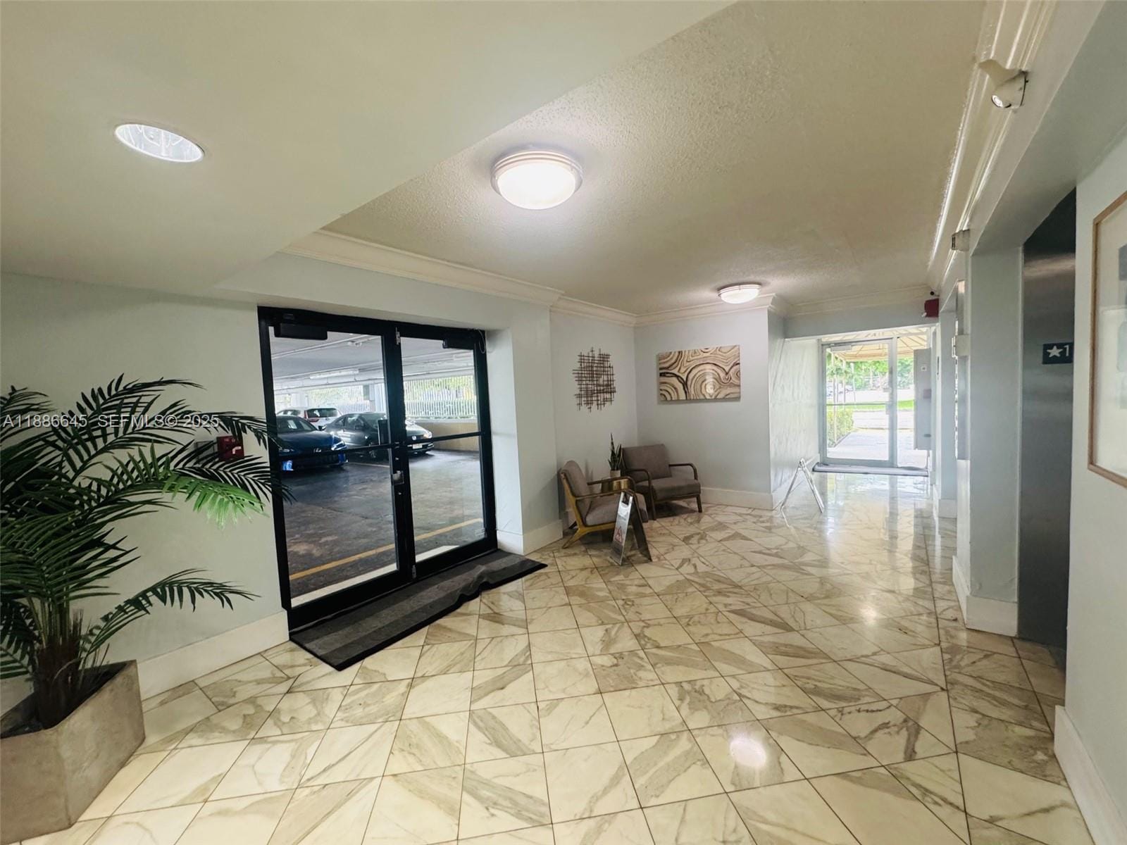 2000 NE 135th Street 403, North Miami, FL 33181 photo 15