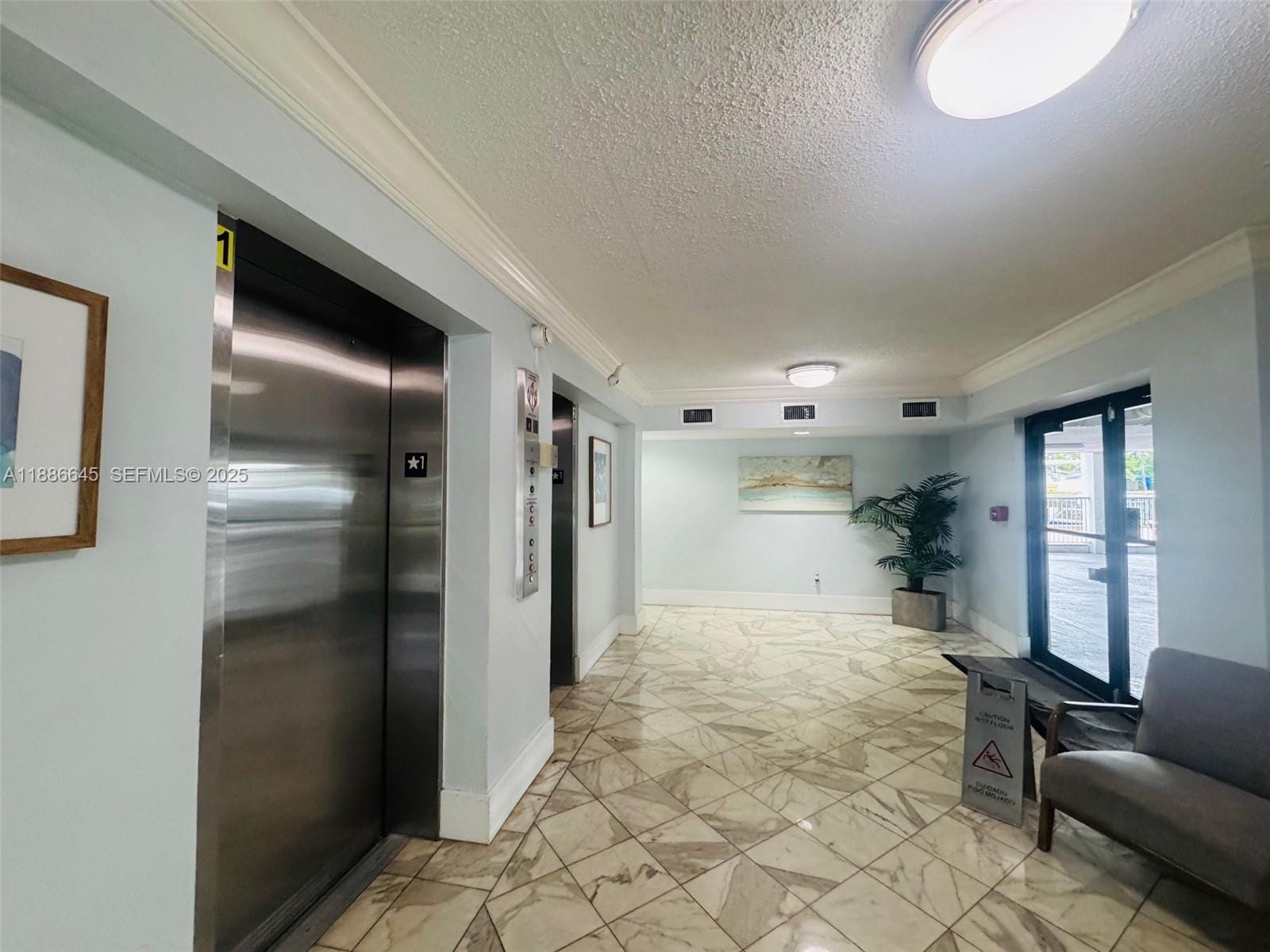 2000 NE 135th Street 403, North Miami, FL 33181 photo 16