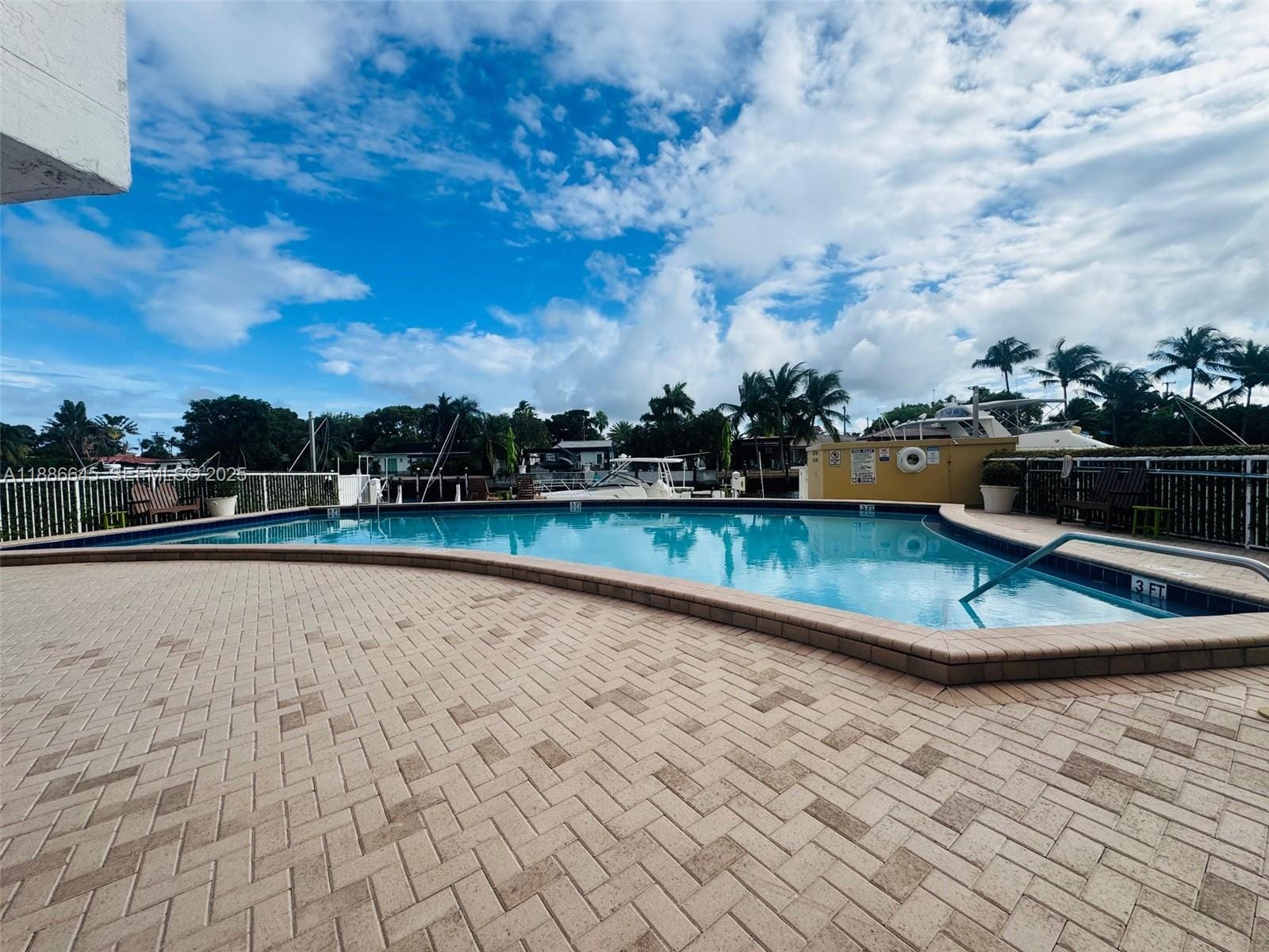 2000 NE 135th Street 403, North Miami, FL 33181 photo 19
