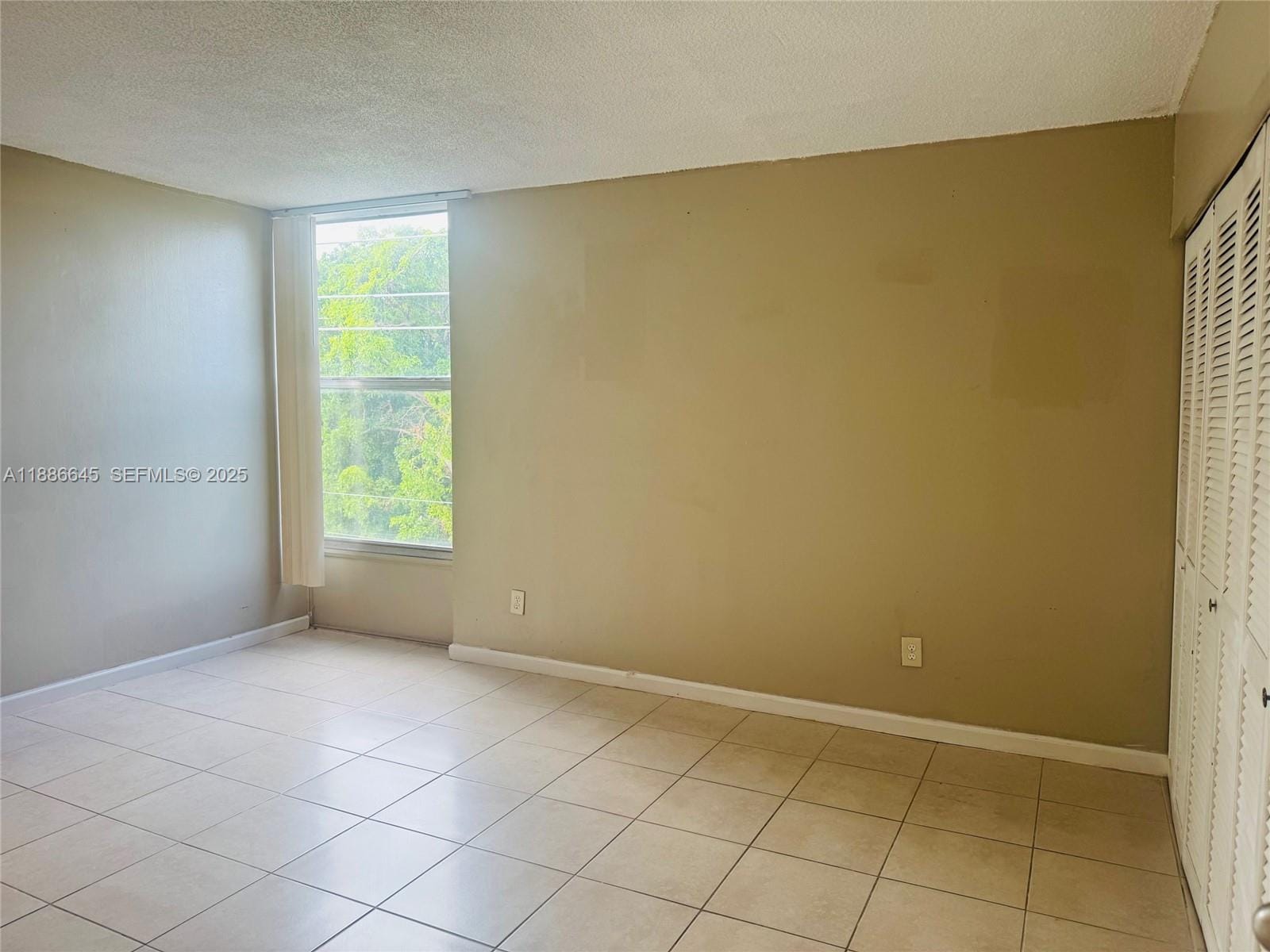 2000 NE 135th Street 403 — photo 6