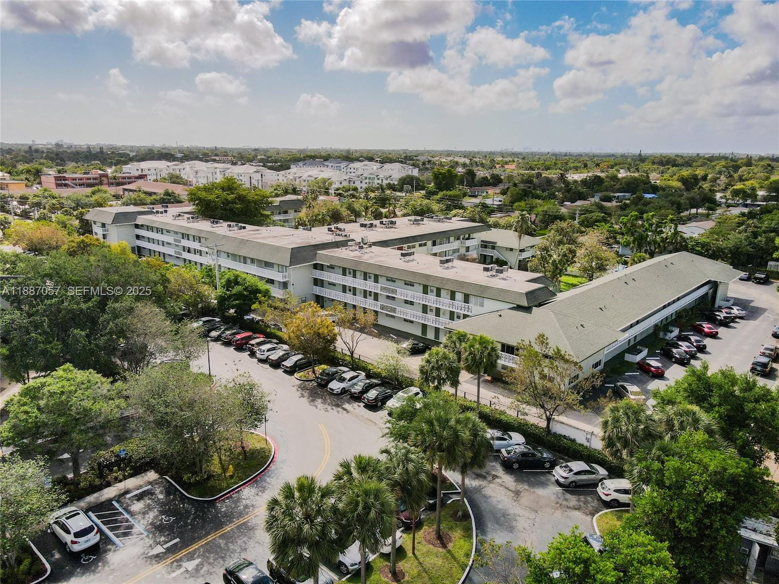 1 bedroom home for sale at 4200 3rd, Plantation, FL 33317 — $145,000