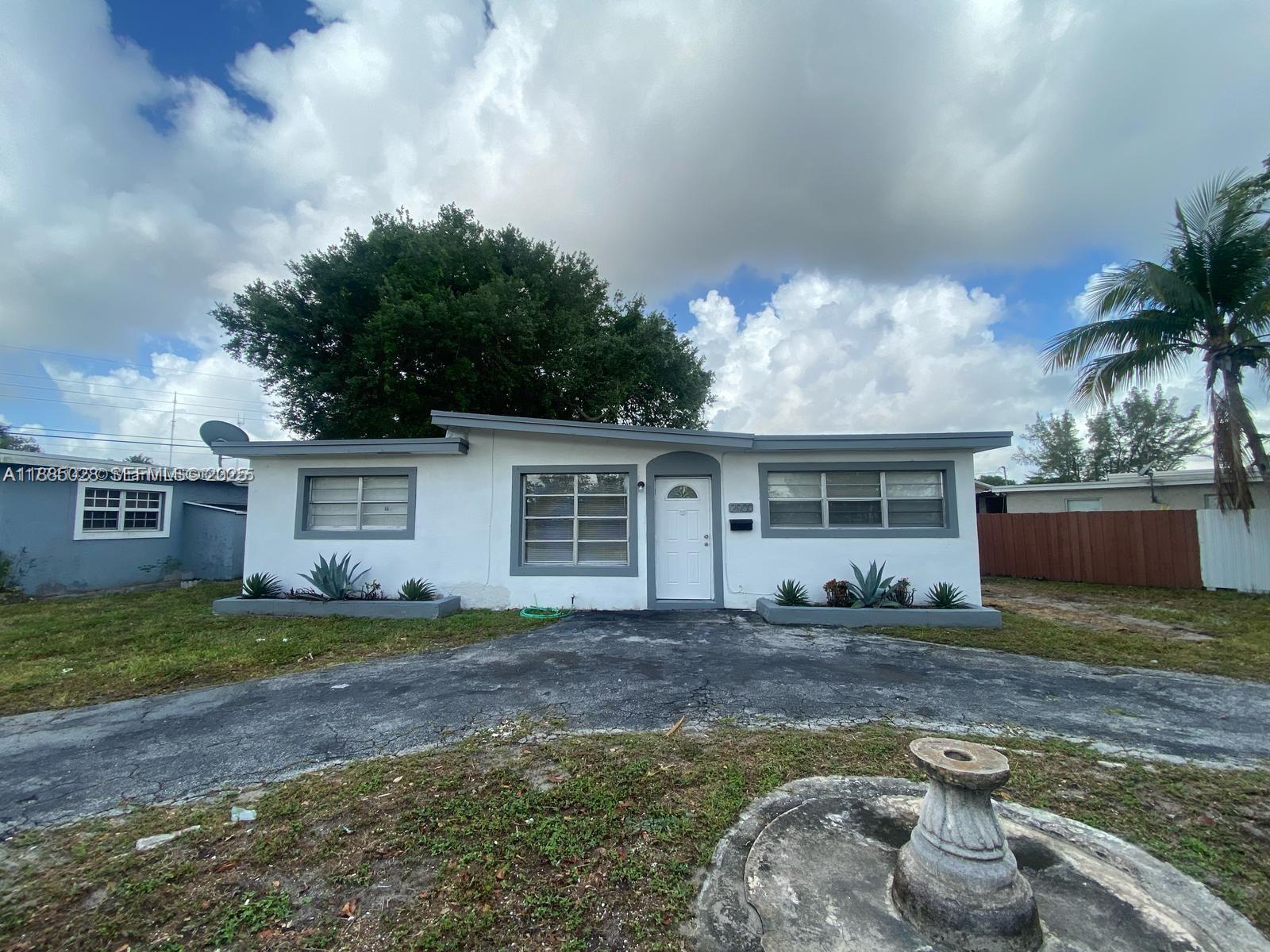 2900 SW 56th Avenue, West Park, FL 33023, West Park