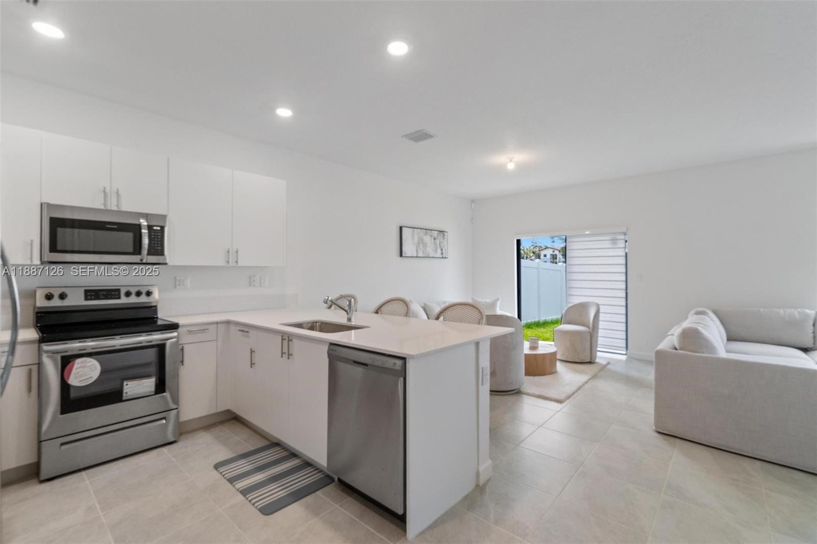 541 NW 204th Street, Miami Gardens, FL 33169 photo 17