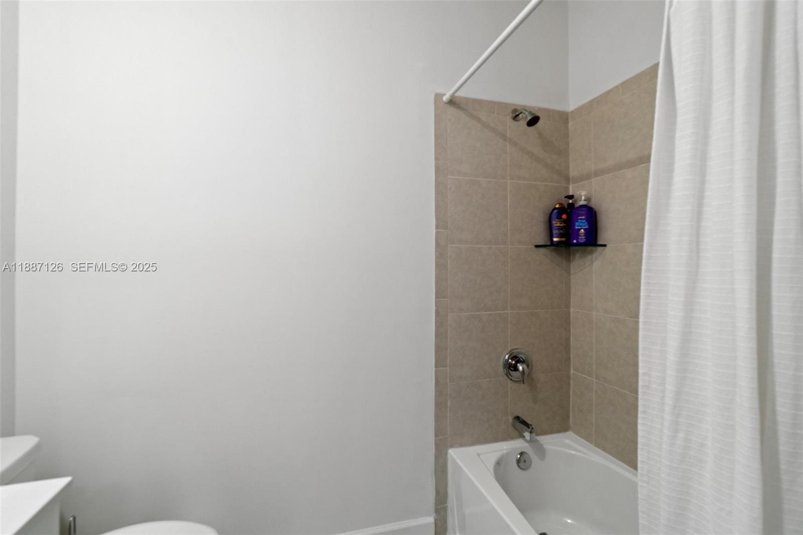 541 NW 204th Street, Miami Gardens, FL 33169 photo 8
