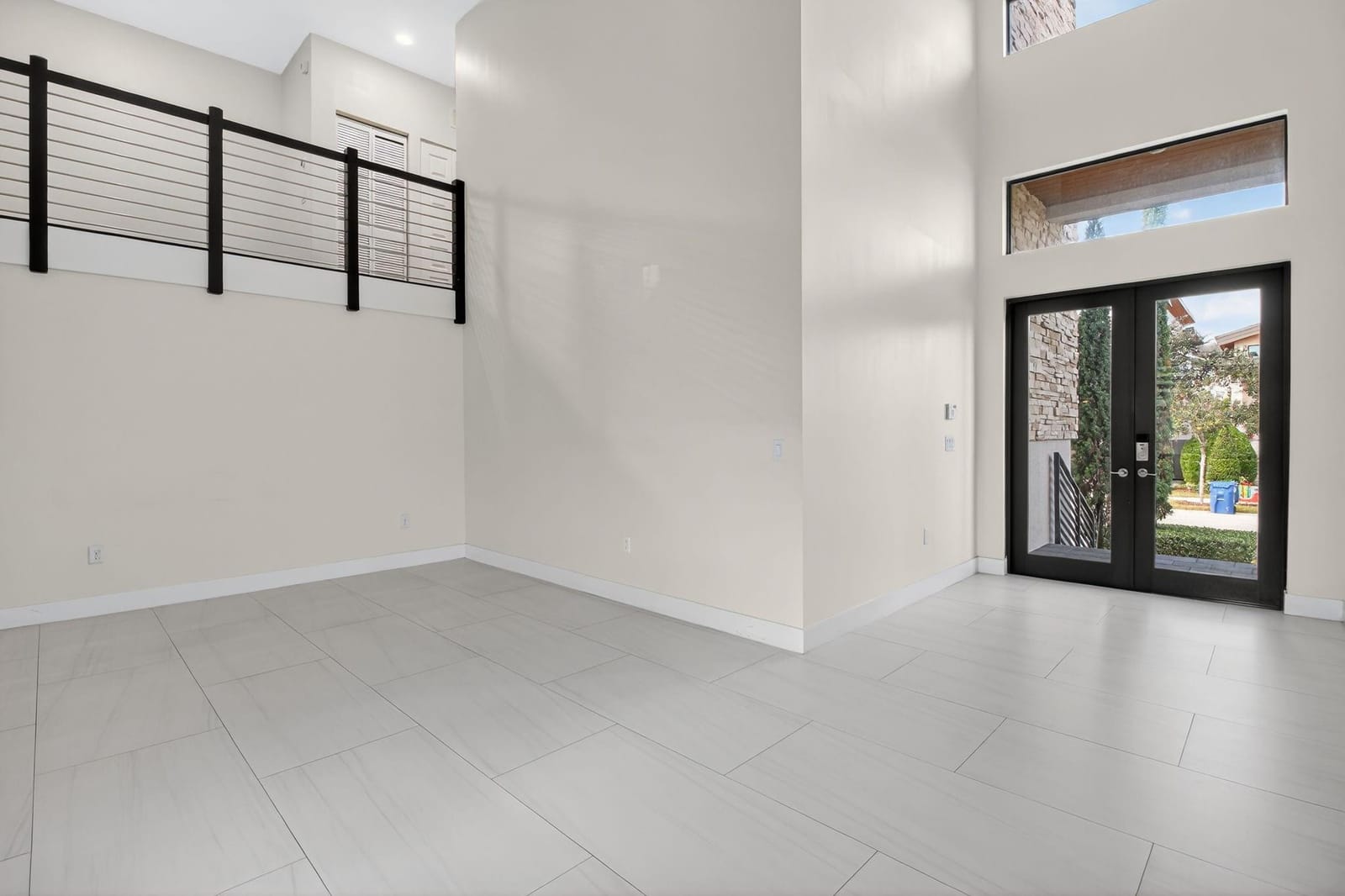 7669 NW 103rd Place, Doral, FL 33178 photo 5