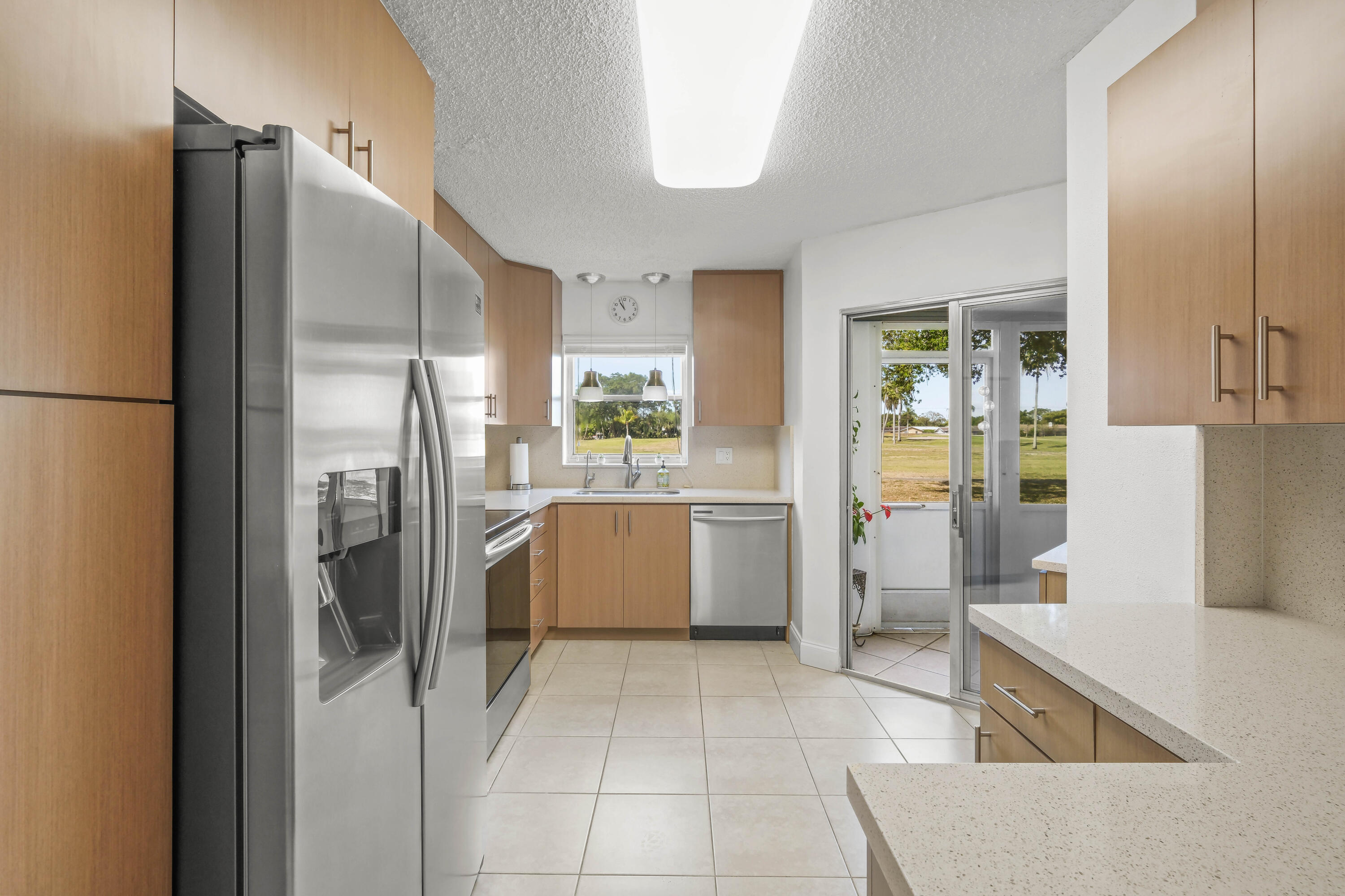 3871 Via Poinciana 104, Lake Worth, FL 33467, Lake Worth