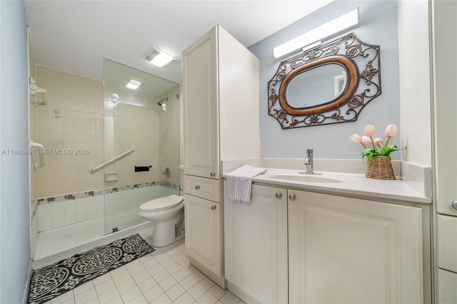 8005 Lake Drive 404, Doral, FL 33166 photo 17