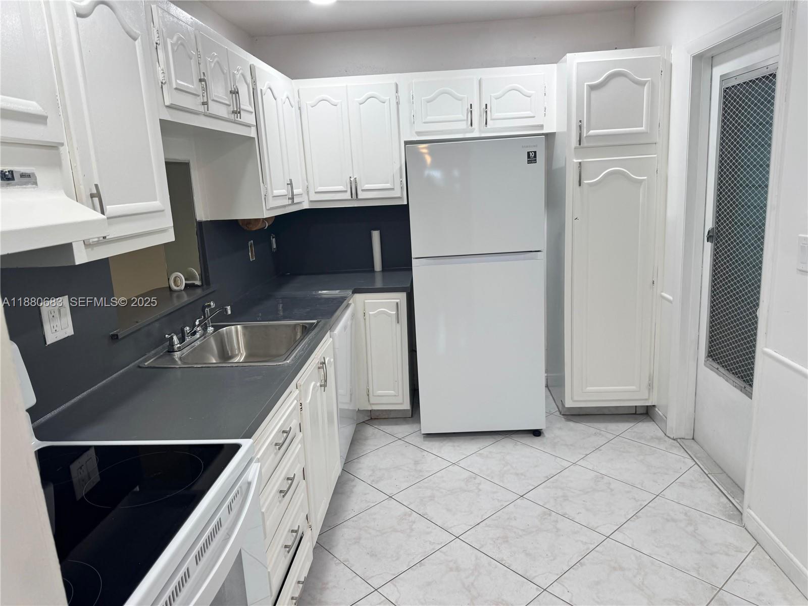 4141 NW 44th Avenue 117, Lauderdale Lakes, FL 33319, Lauderdale Lakes