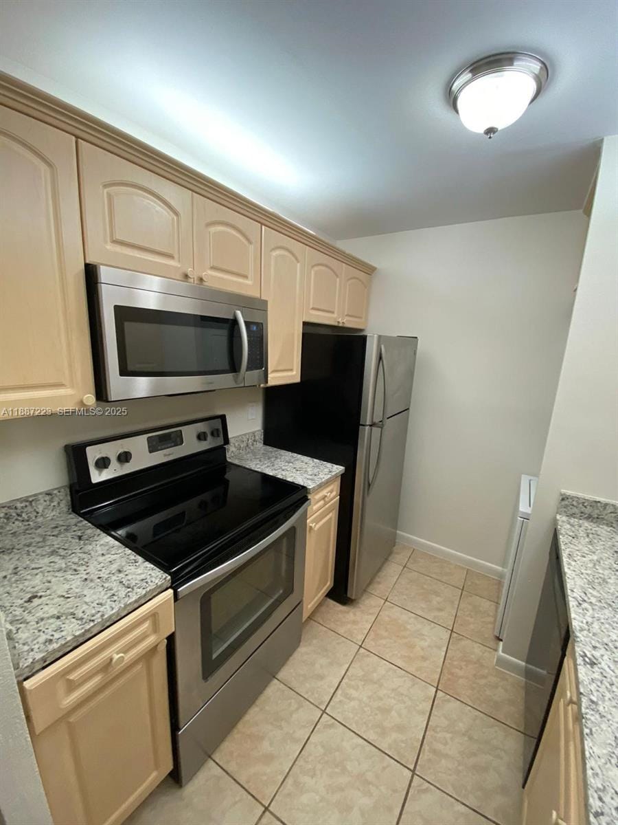 10194 Twin Lakes Drive 14-A, Coral Springs, FL 33071