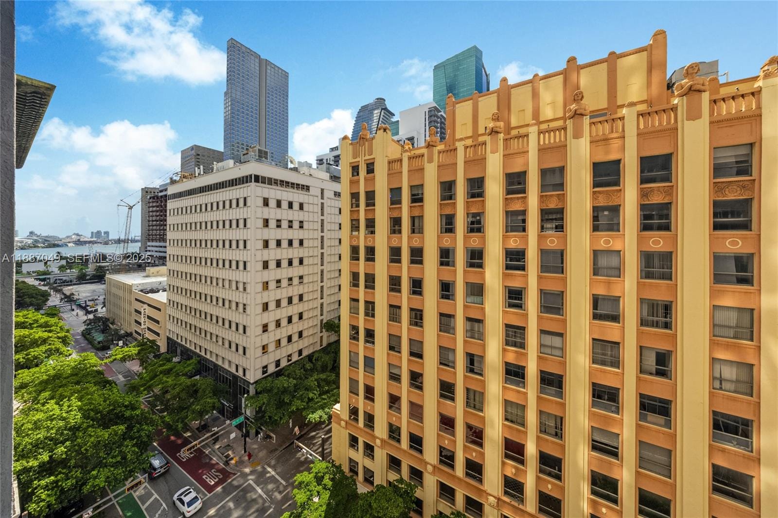 151 SE 1st Street 1003, Miami, FL 33131 photo 17