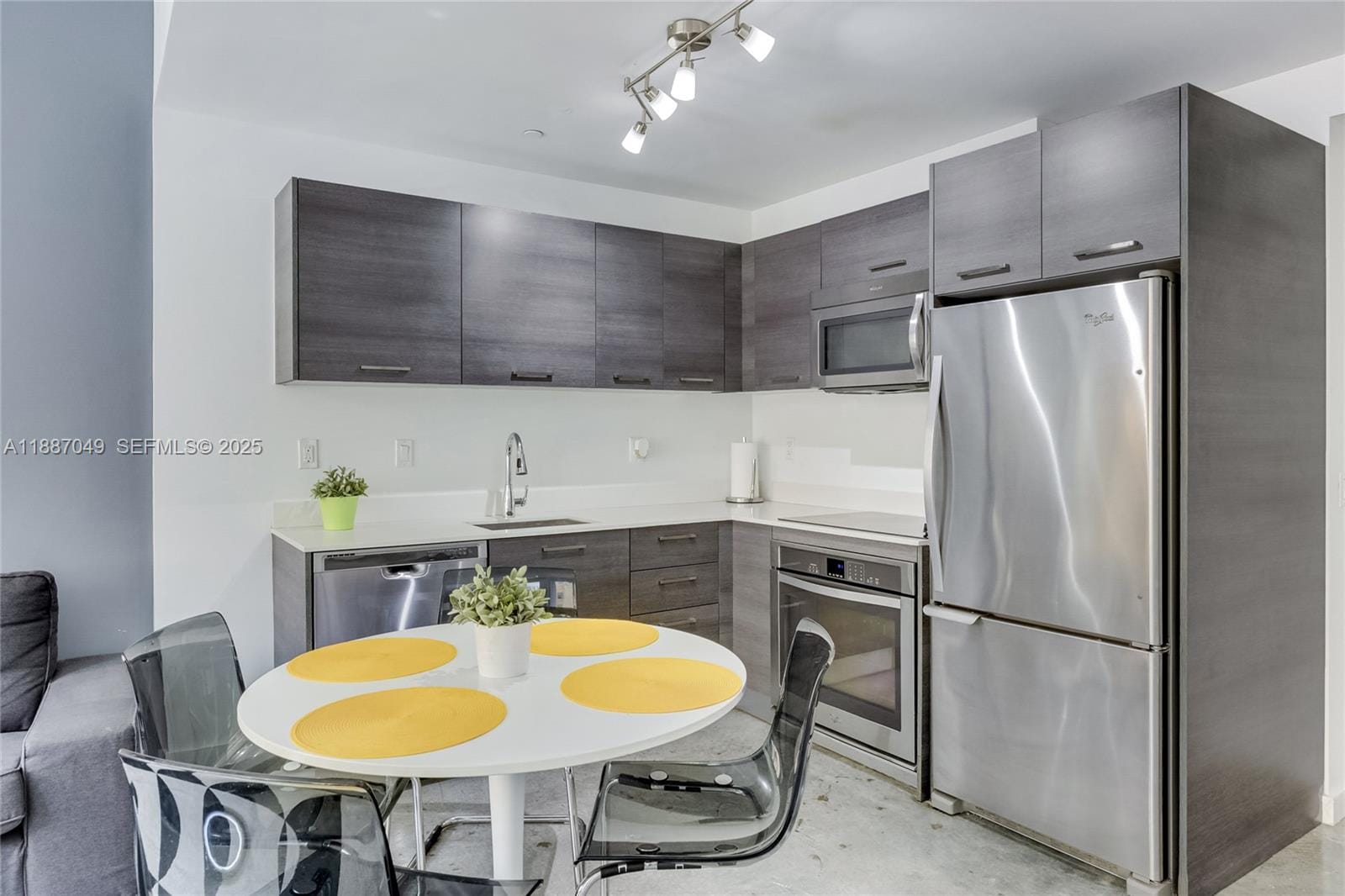 151 SE 1st Street 1003, Miami, FL 33131 photo 3
