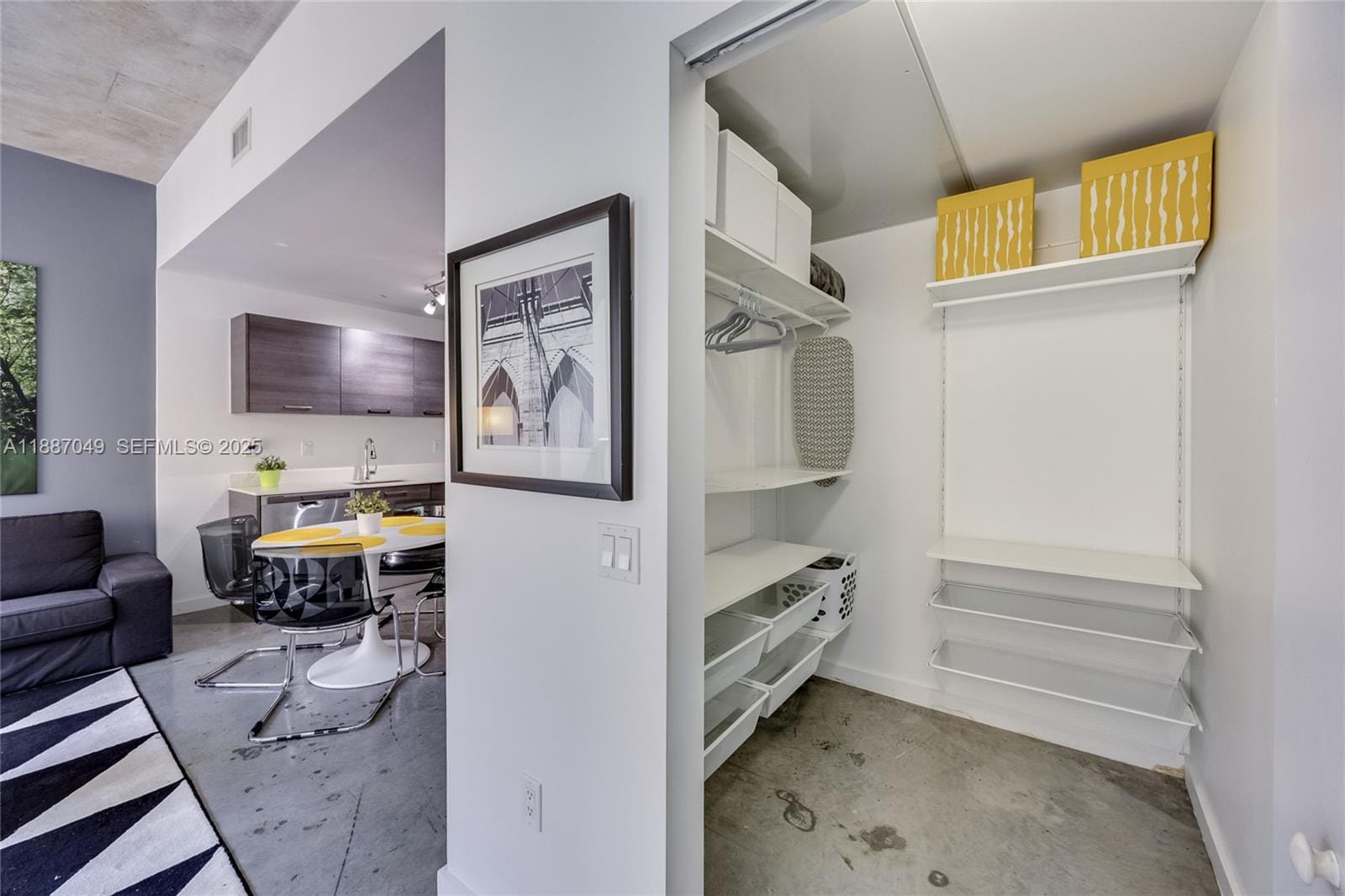 151 SE 1st Street 1003, Miami, FL 33131 photo 4