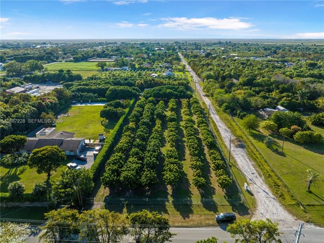 18800 SW 197 Avenue, sold in Redlands, Miami, FL