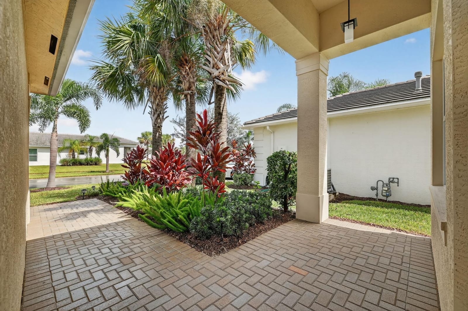 12222 SW Sea Springs Road — photo 4