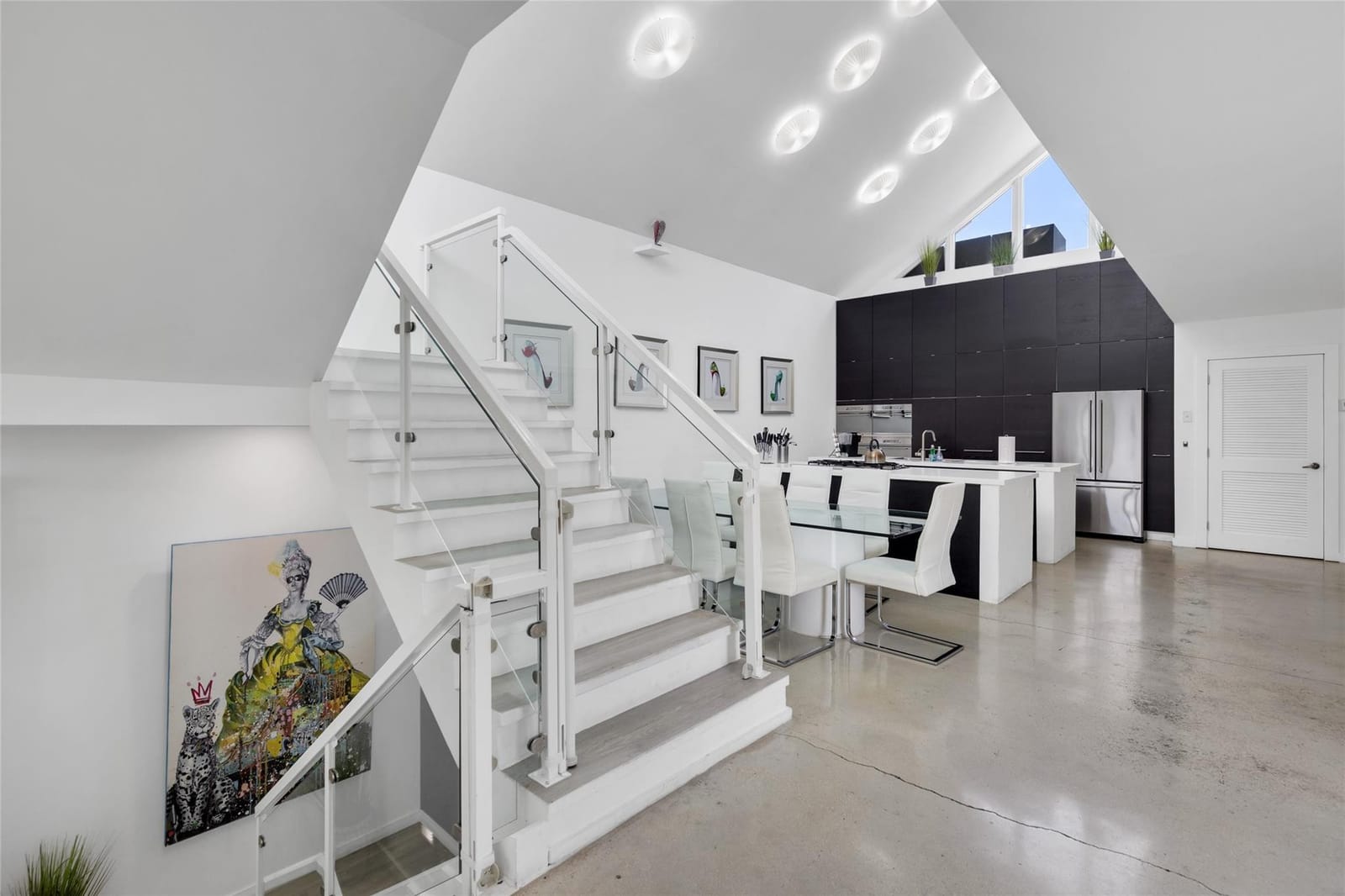 303 SW 9th Street — photo 5