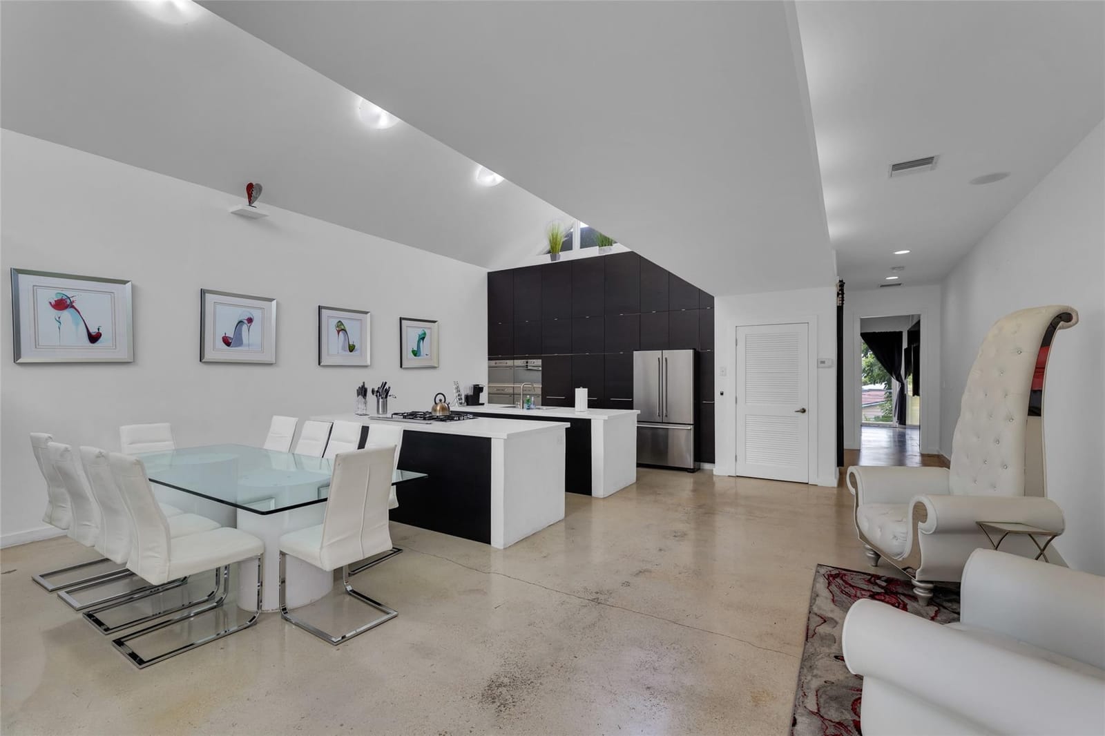 303 SW 9th Street — photo 6