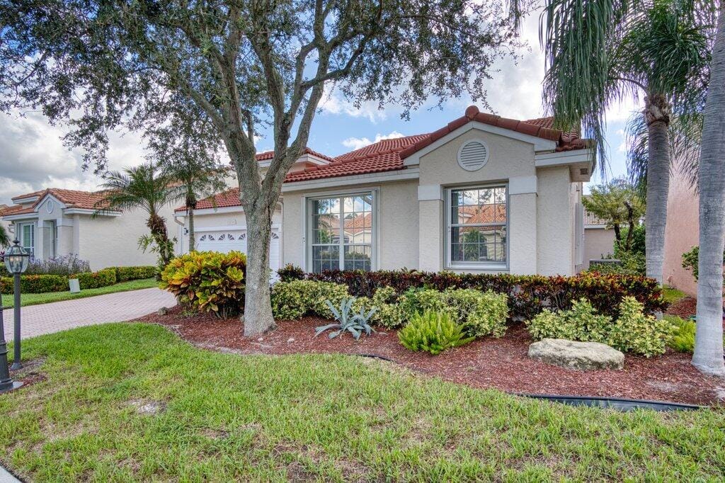 23425 Torre Circle — photo 2
