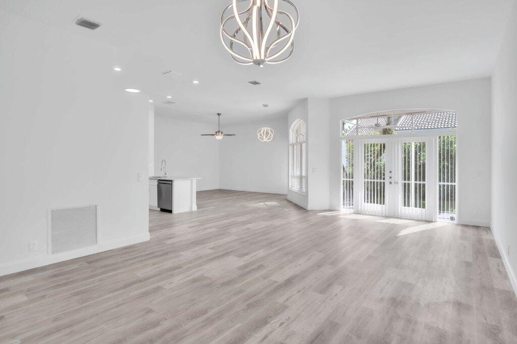 23425 Torre Circle — photo 12