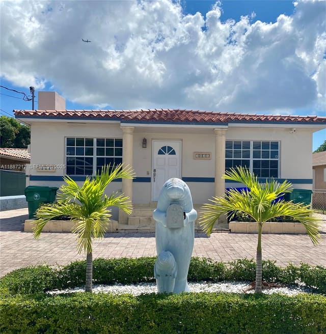 1011 NW 33rd Avenue, sold in Comfort Gardens, Miami, FL