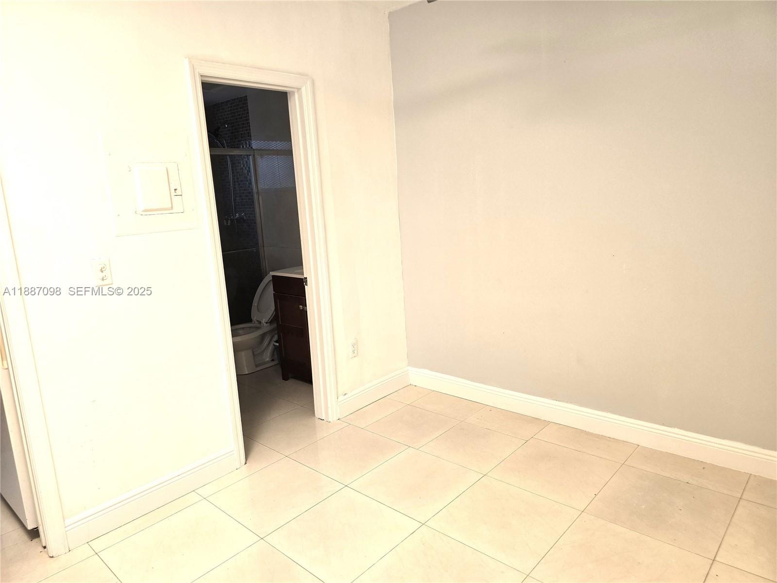 835 Meridian Avenue 4 — photo 8