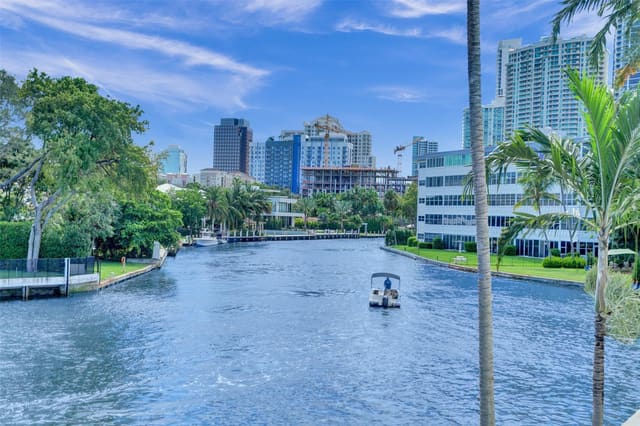 1000 SE 4 Street 220, Fort Lauderdale, FL 33301