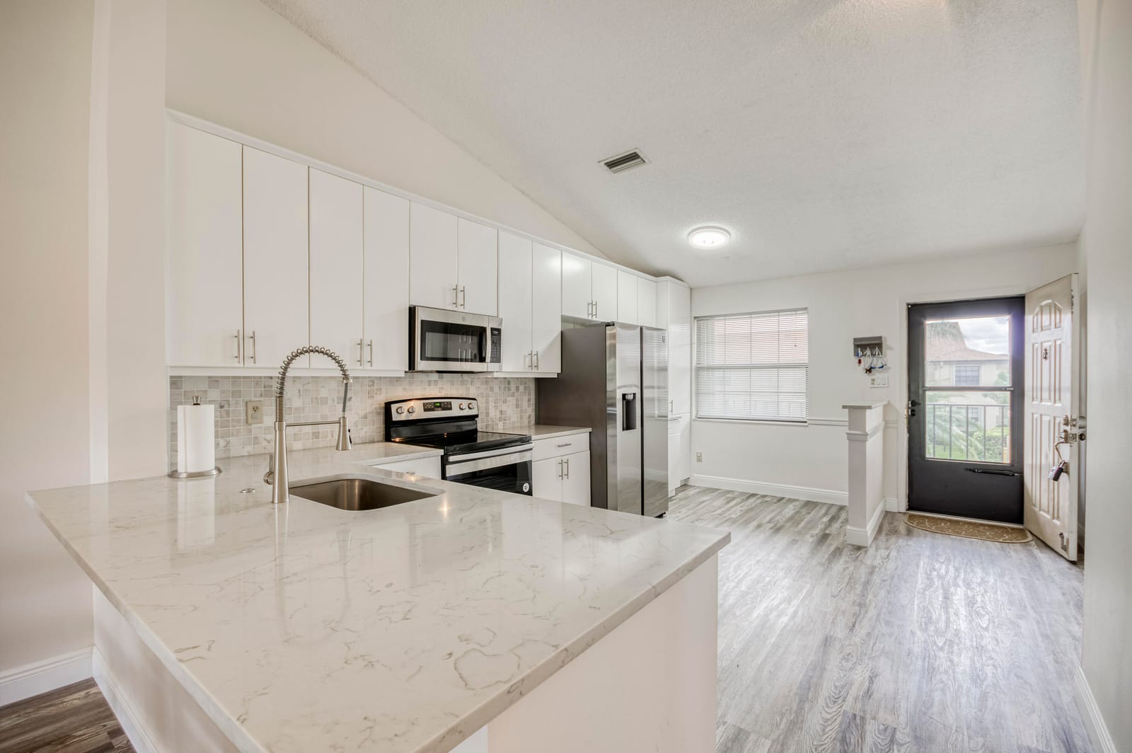 1102 Pinecrest Circle A, Jupiter, FL 33458 photo 11