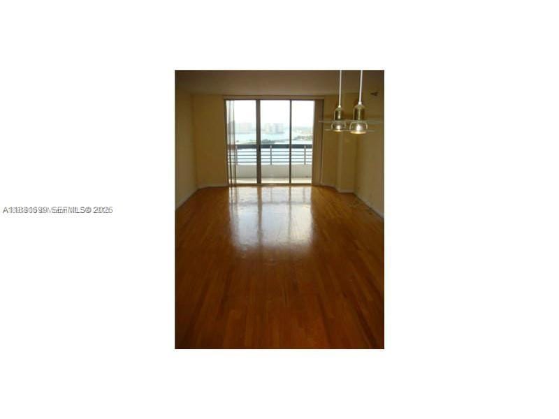 3400 NE 192nd Street 2103 — photo 5