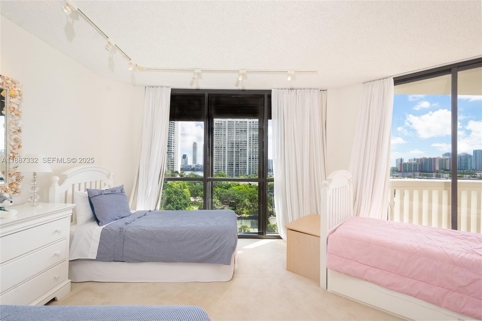 2000 Island Boulevard 1002, Aventura, FL 33160 photo 15