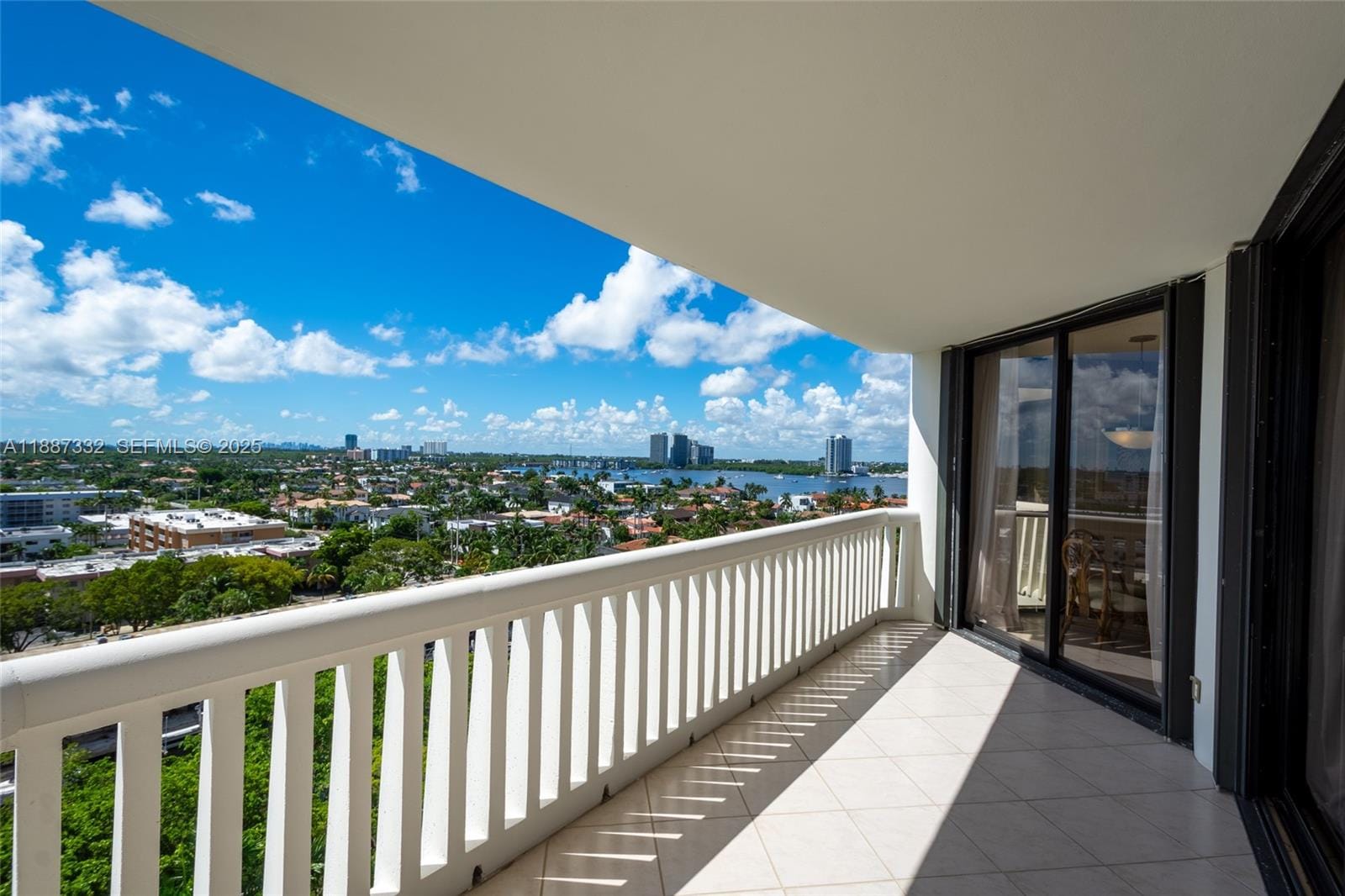 2000 Island Boulevard 1002, Aventura, FL 33160 photo 21
