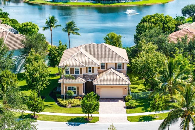 10024 Cobblestone Creek Drive, Boynton Beach, FL 33472