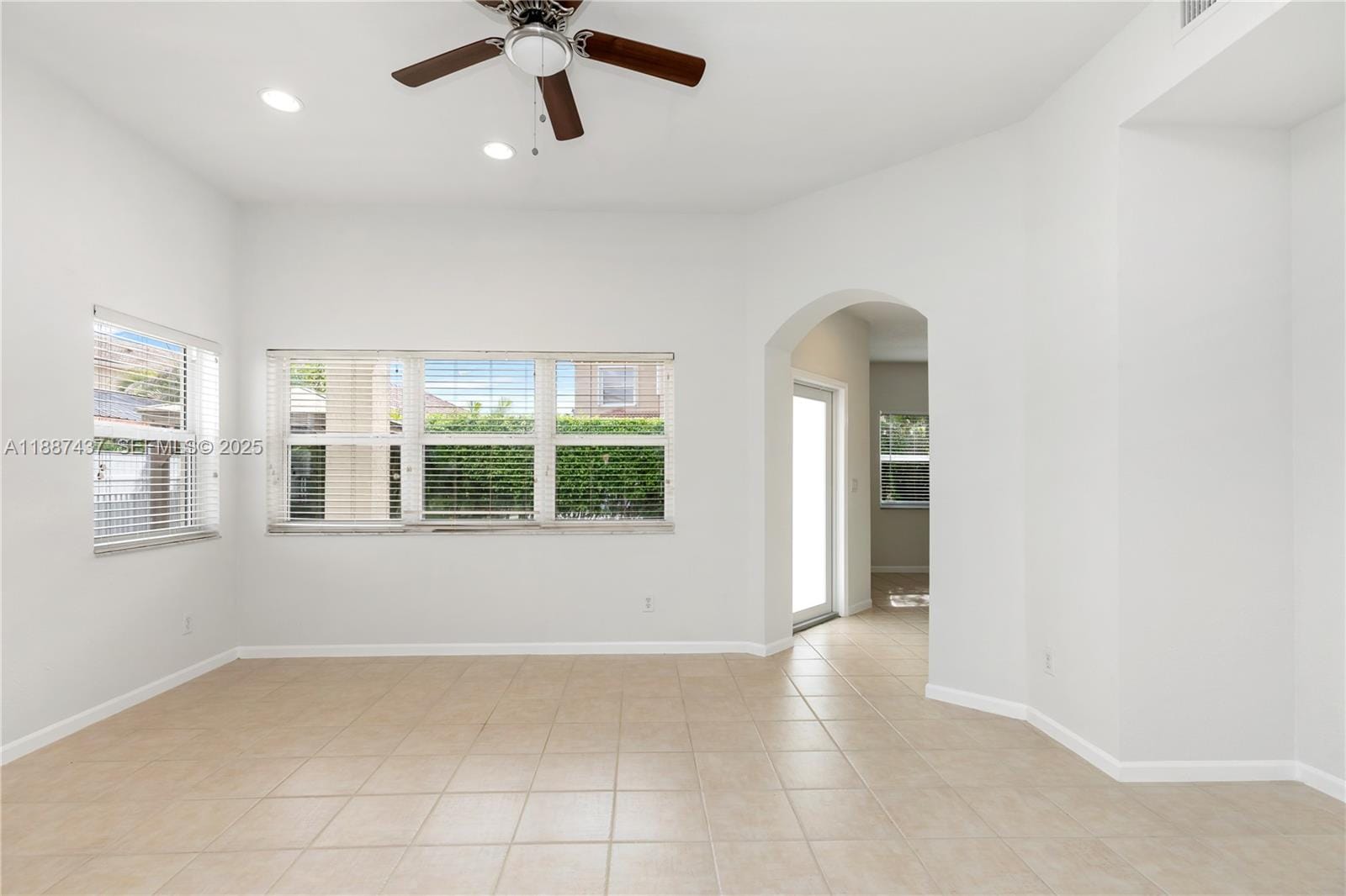934 NW 126th Avenue — photo 3
