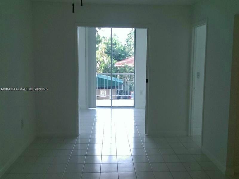1251 NE 108th Street 212, Miami, FL 33161 photo 3