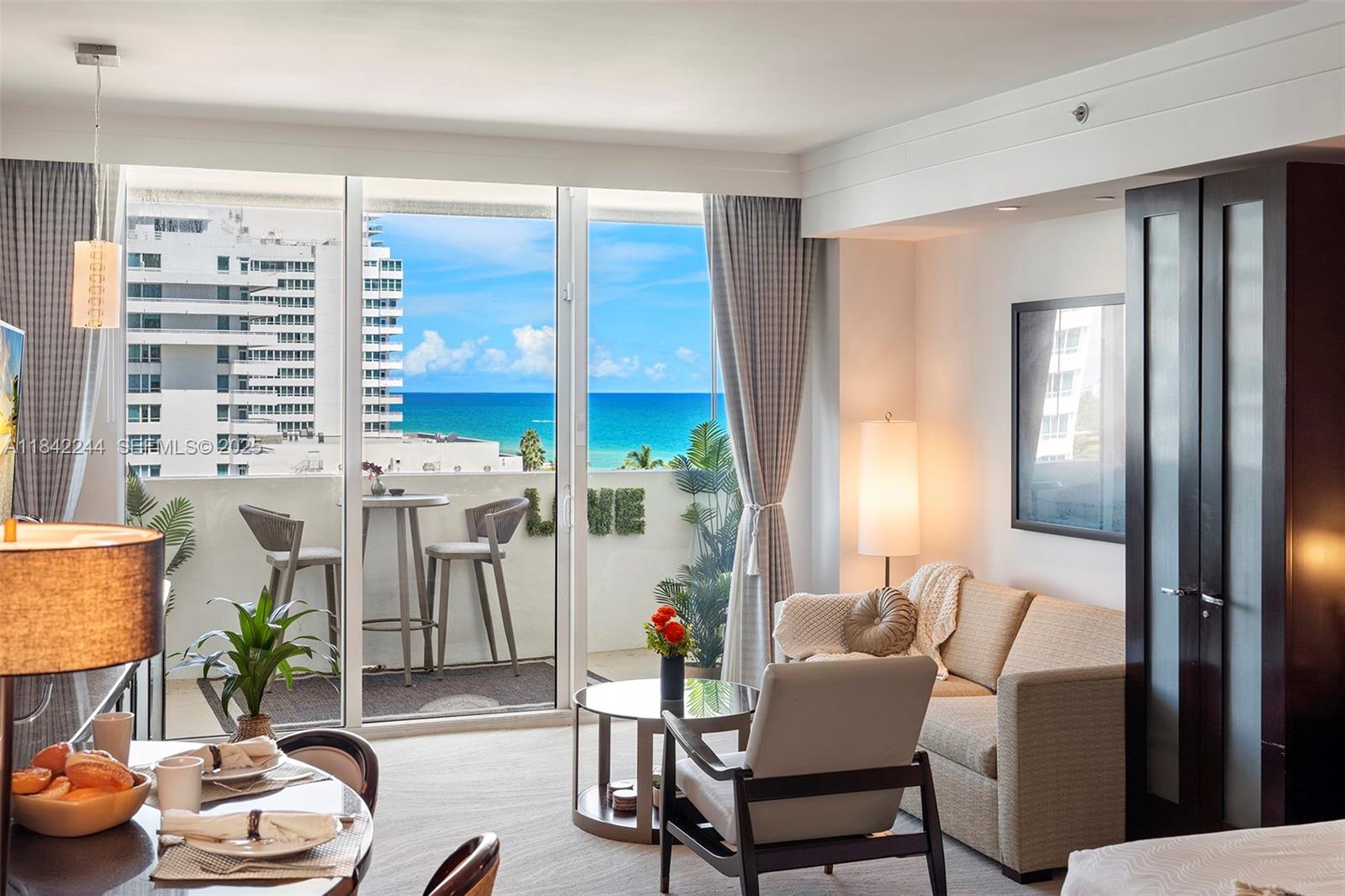 4391 Collins Avenue 802, Miami Beach, FL 33140, Miami Beach