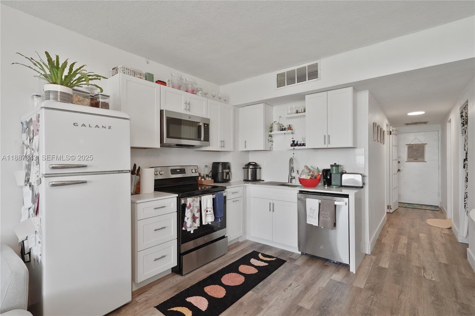 801 Brickell Bay Drive 1569 — photo 7