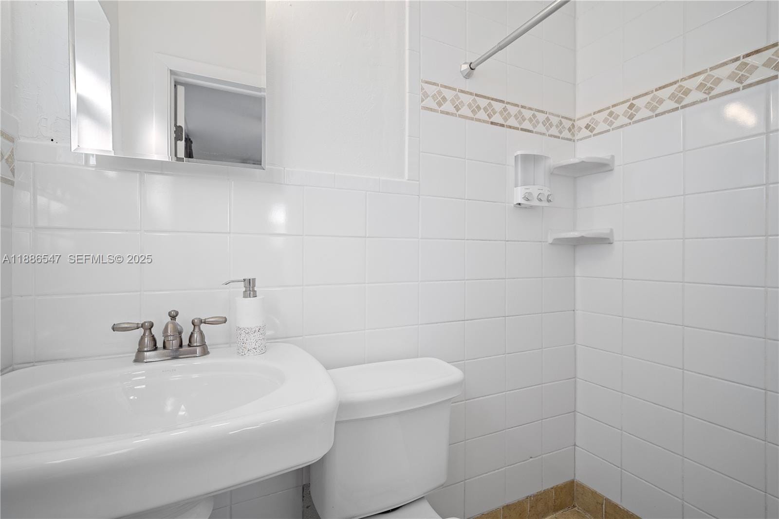 370 NE 159th Street, Miami, FL 33162 photo 25