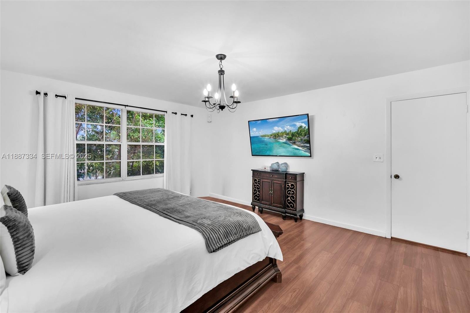 10741 N Saratoga Drive — photo 8