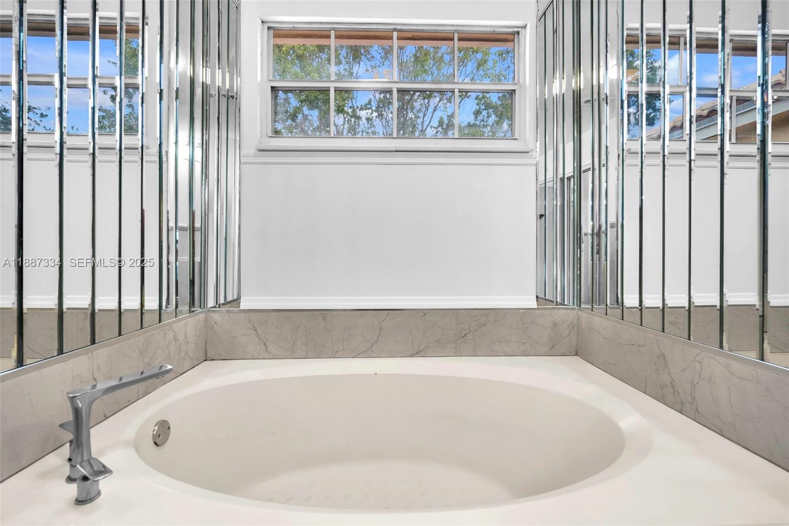 10741 N Saratoga Drive — photo 10