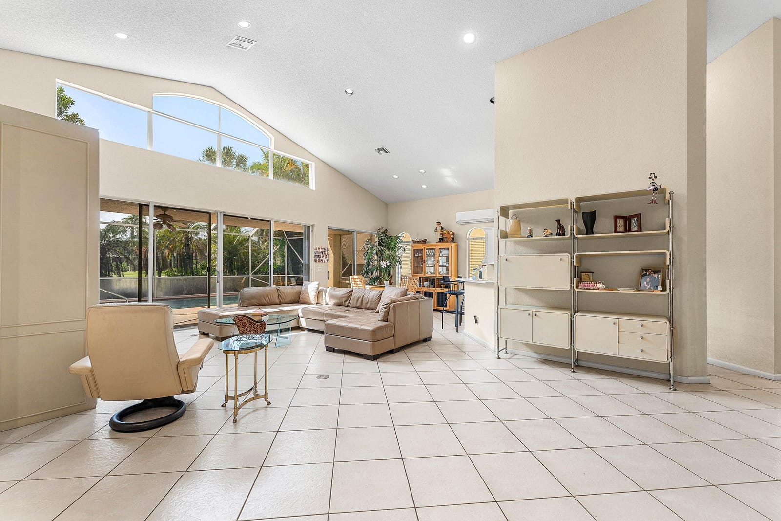 10654 Greenbriar Villa Drive — photo 8