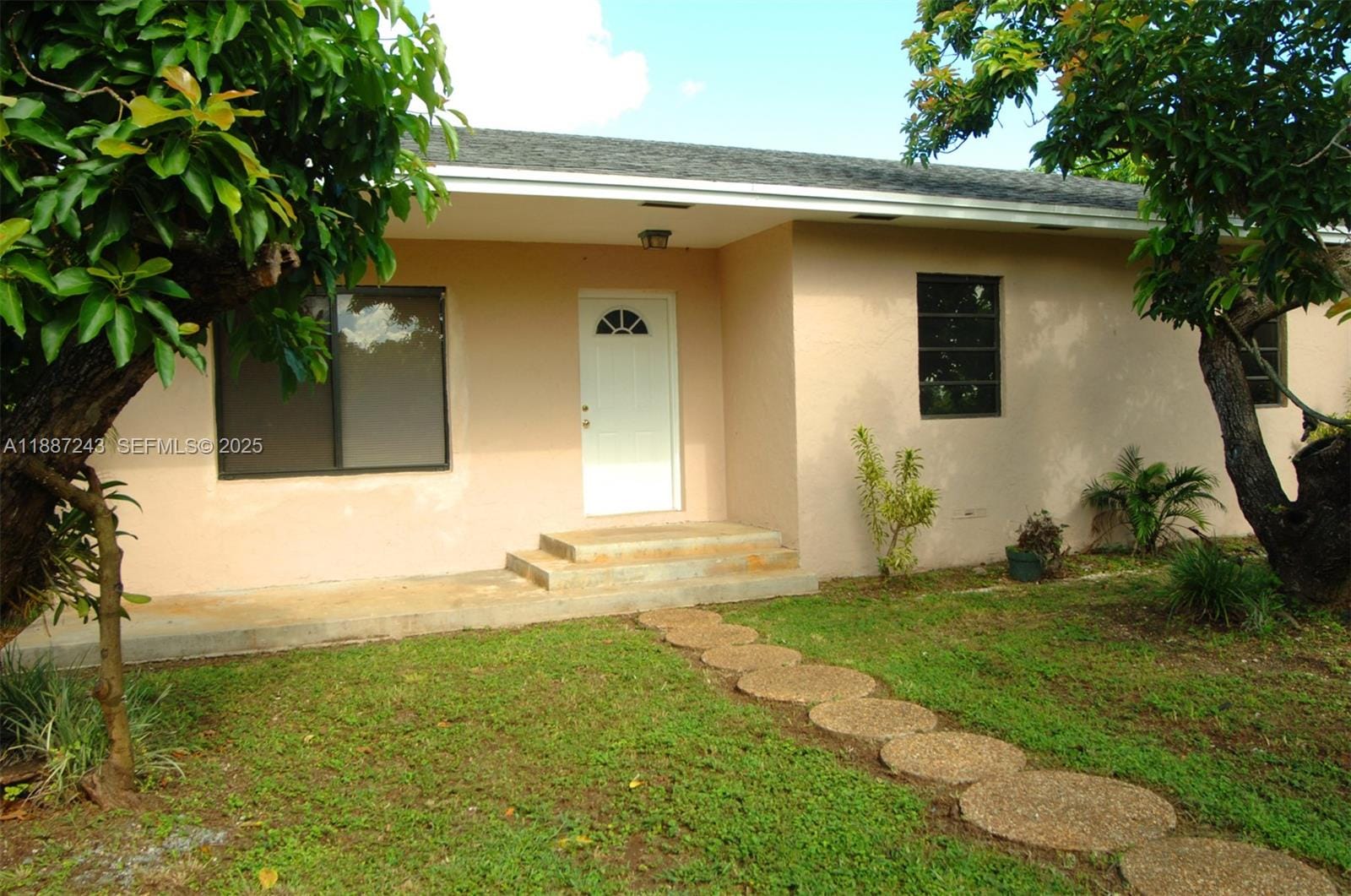 2 bedroom home for sale at 23440 159th, Homestead, FL 33031 — $999,999