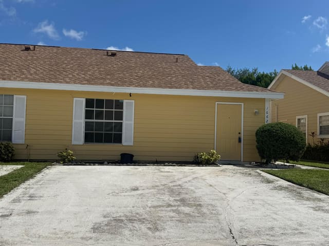 1662 Royal Forest Court, sold in Royal Forest, West Palm Beach, FL