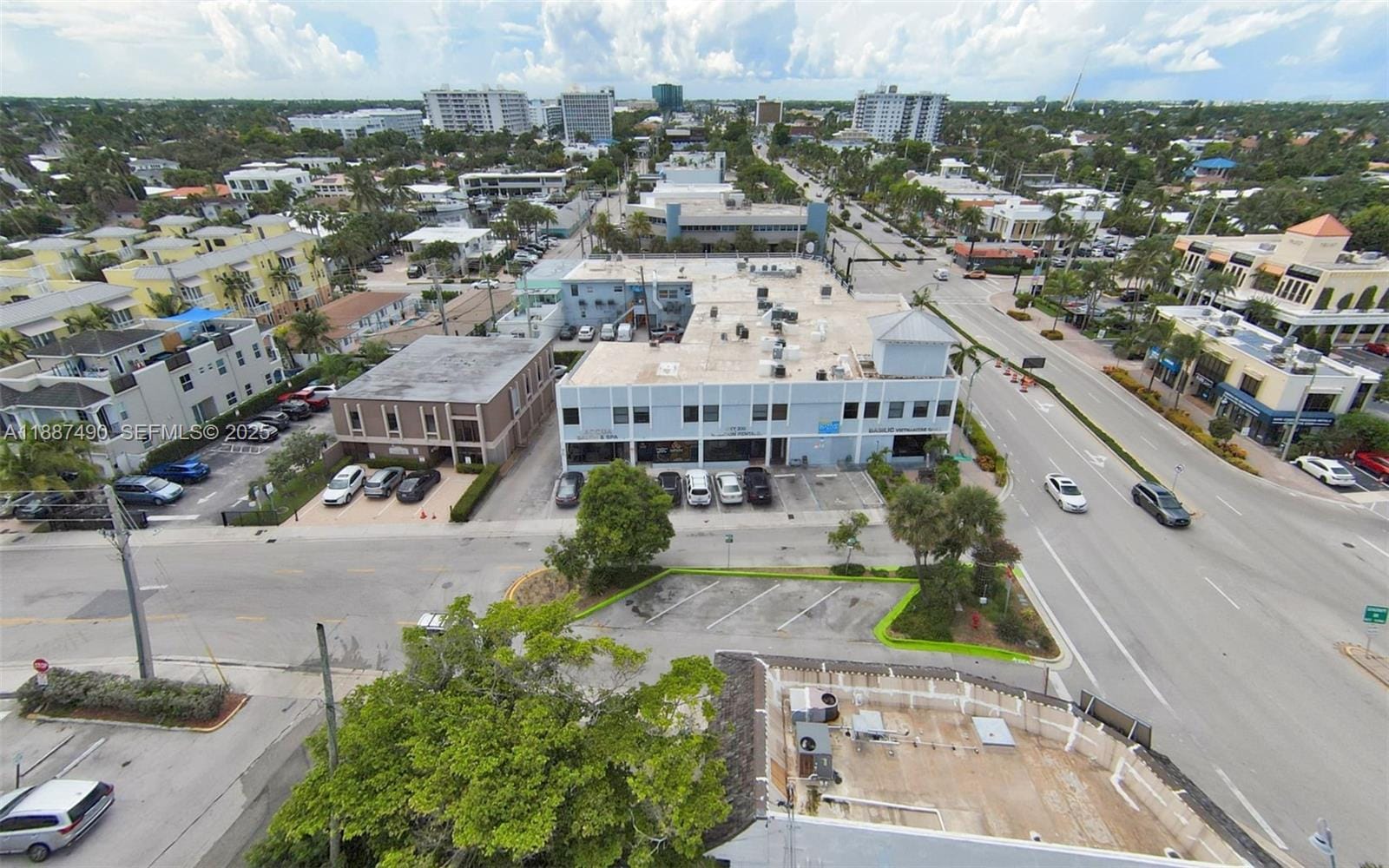 218 Commercial Boulevard 108 — photo 4